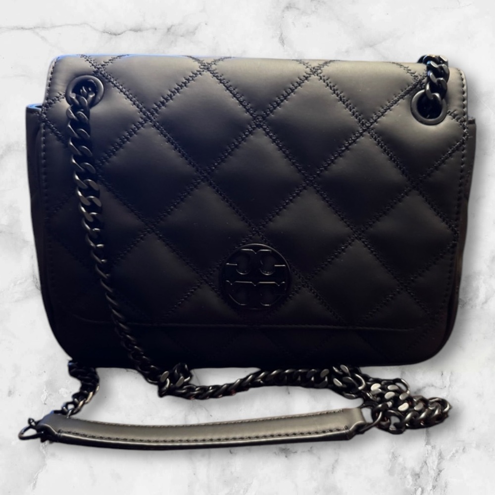 Tory Burch Black Quilted Matte Bag/black hardware